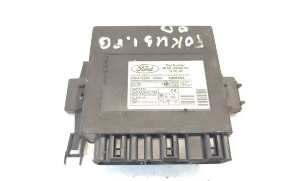 Ford Focus Comfort/convenience module 98AG15K600ED 5WK47220D
