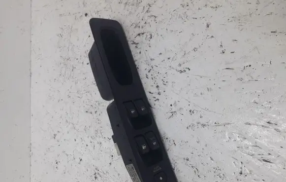 KIA Carens I Electric window control switch OK2CX66350A
