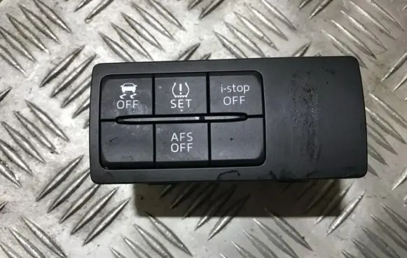 Traction control (ASR) switch