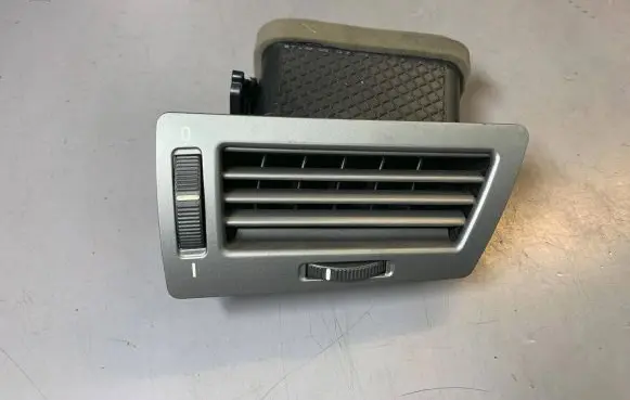 BMW 7 E65 E66 Dashboard side air vent grill/cover trim 64226911242 6911242
