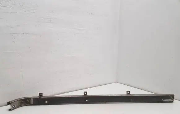 Volkswagen Transporter - Caravelle T5 Sliding door middle rail 7H1843872AA