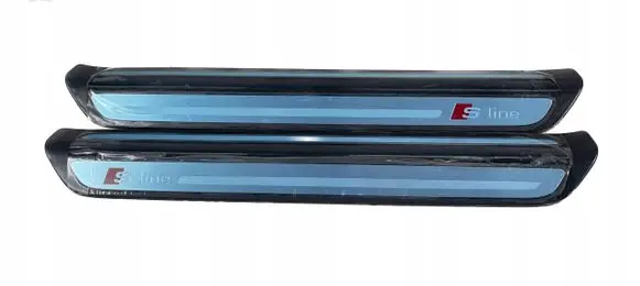Audi Q3 F3 Sill/side skirt trim 8U0853374B