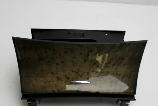 Mercedes-Benz CLS C219 Car ashtray A2116802852