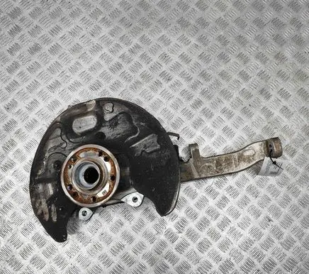 Front wheel hub