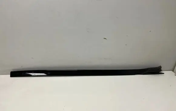 BMW X7 G07 Windshield trim 7434874