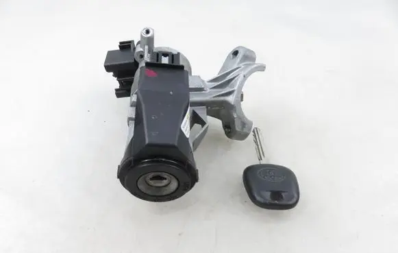 Toyota Yaris Ignition lock 897830D010 450200D01