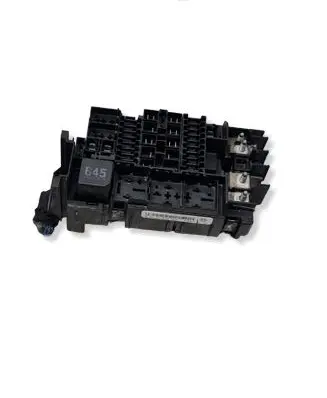 Volkswagen Jetta VI Fuse module 5C0937819K 3102012