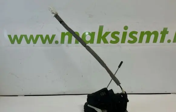 BMW 3 E46 Front door lock 8206
