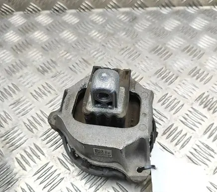 BMW X3M F97 Engine mount bracket 6860457