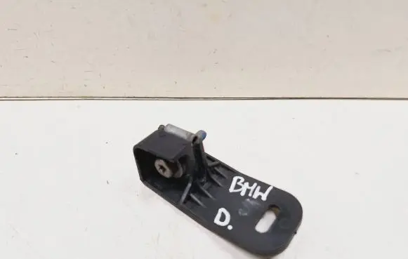BMW 1 E81 E87 Headlight/headlamp mounting bracket 6940664
