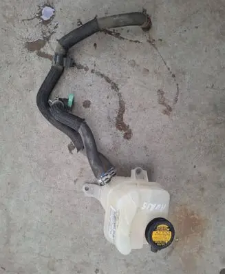 Toyota Auris E180 Coolant expansion tank/reservoir 