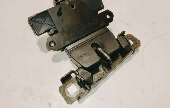 Ford Focus C-MAX Tailgate/trunk/boot lock/catch/latch 3M51R442A66AL 131004 01041111003