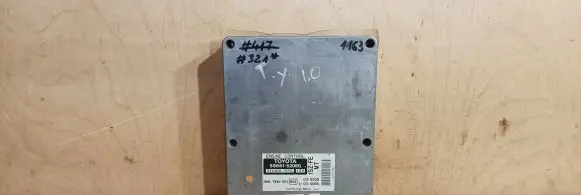 Toyota Yaris Engine control unit/module 8966152060 2110007210 1SZFE