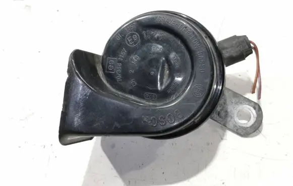 BMW 5 E39 Horn signal 703881157
