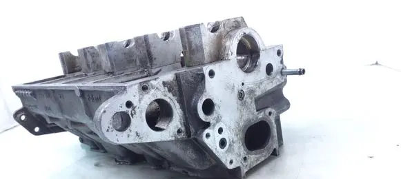Volkswagen PASSAT B6 Engine head 038103373R