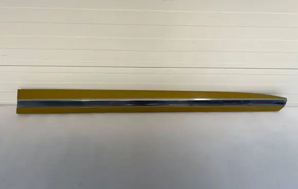 Volkswagen Arteon Front door trim (molding) 3G8853970B