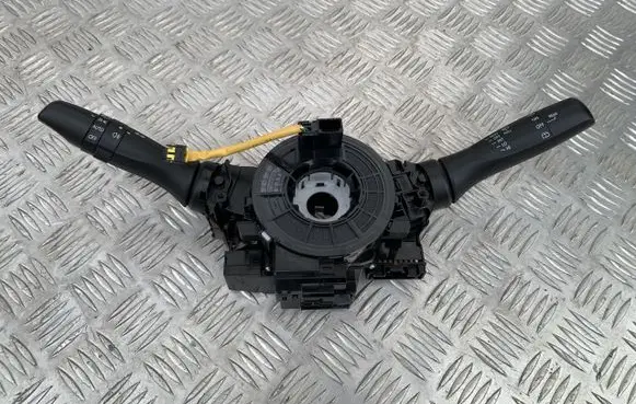 Suzuki Ignis Headlight wiper switch