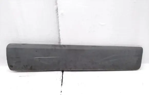 Nissan Primastar Front door trim (molding) 8200036086D 31165345