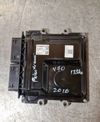 Volvo V70 Engine control unit/module 31452623 0000216820 MB2797009612