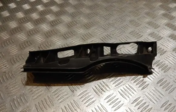 Volkswagen PASSAT B6 Front bumper mounting bracket 3C0807890 48204