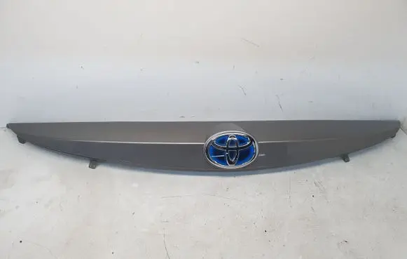 Toyota Auris E180 Tailgate trim 7681102790
