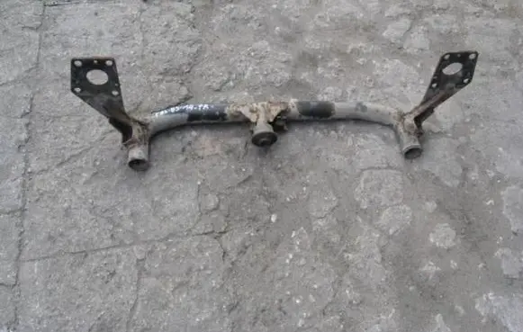 Volkswagen PASSAT B5 Bottom radiator support slam panel 18J92KW