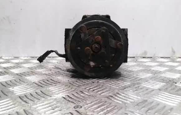 Ford Focus Air conditioning (A/C) compressor (pump) 3M5H19D629GC