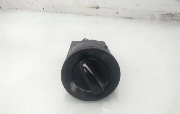 Volkswagen PASSAT B5.5 Light switch 1C0941531