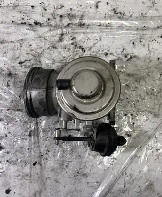 Audi A4 S4 B6 8E 8H EGR valve 038129637 038129637L
