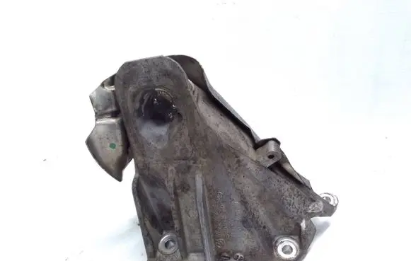 BMW X5 E70 Engine mounting bracket 6790022