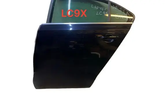 Volkswagen Jetta VI Rear door
