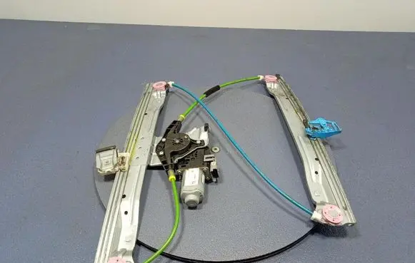 Citroen C3 Picasso Front door window regulator with motor 9672191580