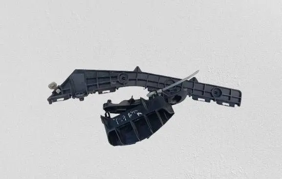 Toyota Avensis T270 Rear bumper mounting bracket 5257505060