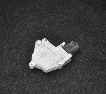 Skoda Yeti (5L) Rear door window regulator motor 8K0959811A