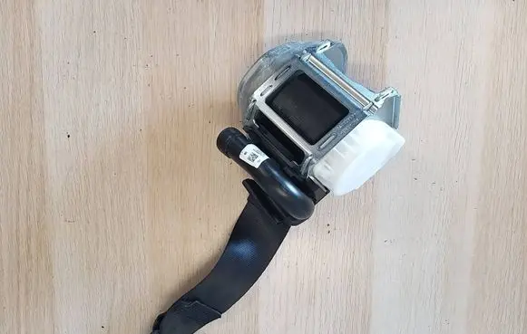 Seat Leon IV Rear seatbelt buckle 5FA857805B