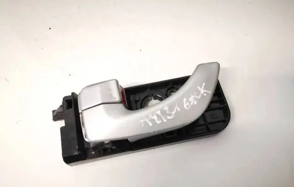 Hyundai Sonata Rear door interior handle 83613nf000 83613-nf000