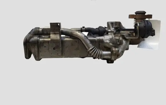 BMW 1 F20 F21 EGR valve 7822350 7810871