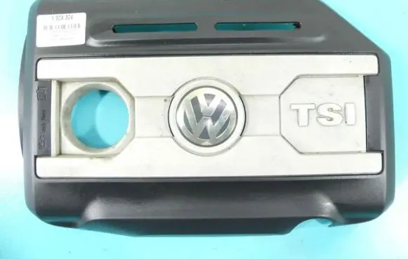 Volkswagen PASSAT CC Engine cover (trim) 06J103925P IMPRK1324324