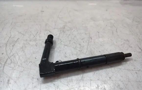 Nissan Navara D22 Fuel injector