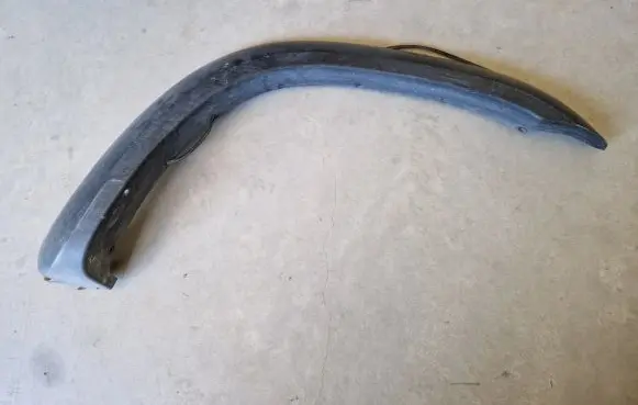 Nissan Patrol Y61 Front arch trim 63812VB000