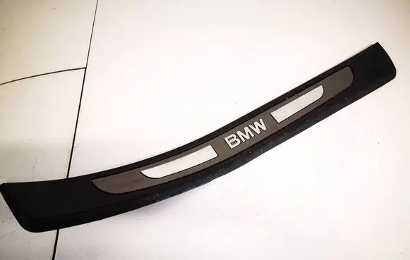 Rear sill trim cover