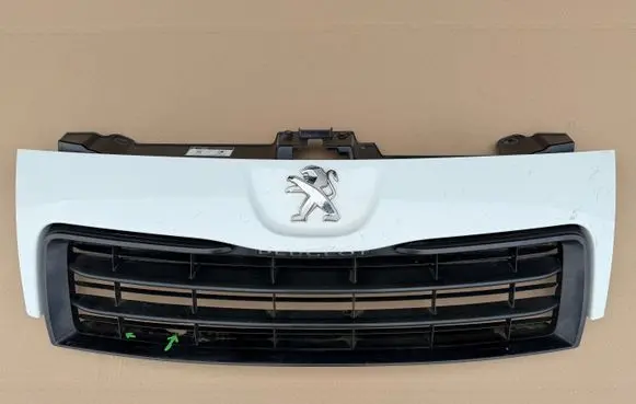 Peugeot Expert Front bumper upper radiator grill 1440171980
