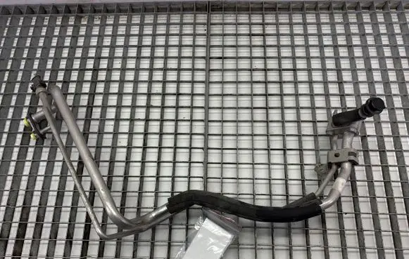 Volvo V40 Air conditioning (A/C) pipe/hose