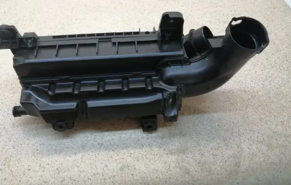 Citroen C3 Aircross Air filter box 9812735680