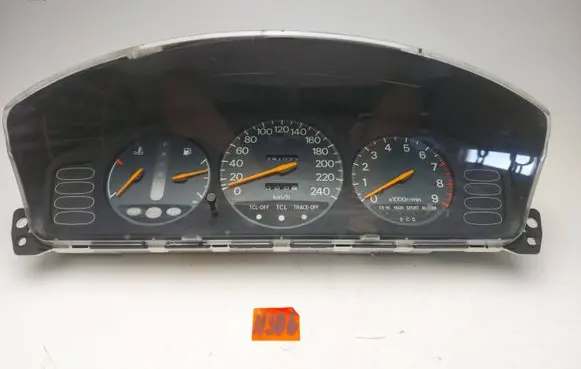 Speedometer (instrument cluster)