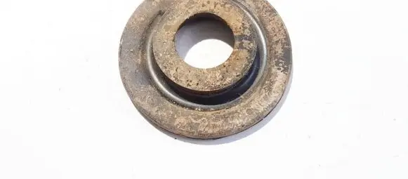 Skoda Octavia Mk2 (1Z) Front coil spring rubber mount 1k0512149b
