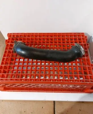 Audi A8 S8 D3 4E Intercooler hose/pipe 4E0145737M
