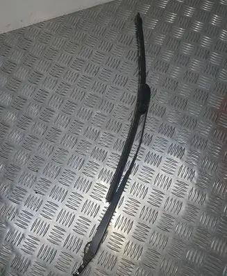 Mitsubishi Pajero Windshield/front glass wiper blade 