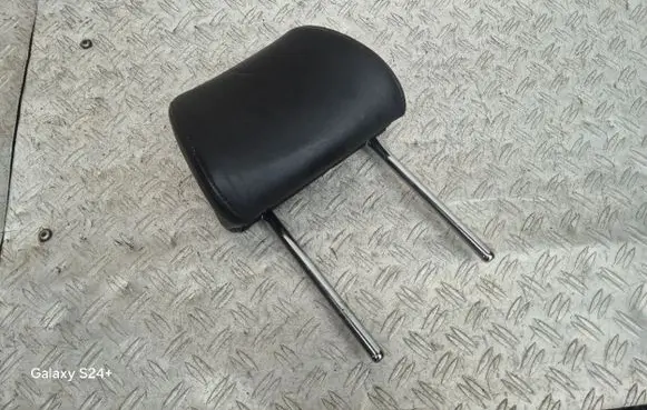 Audi A4 S4 B7 8E 8H Rear seat headrest 
