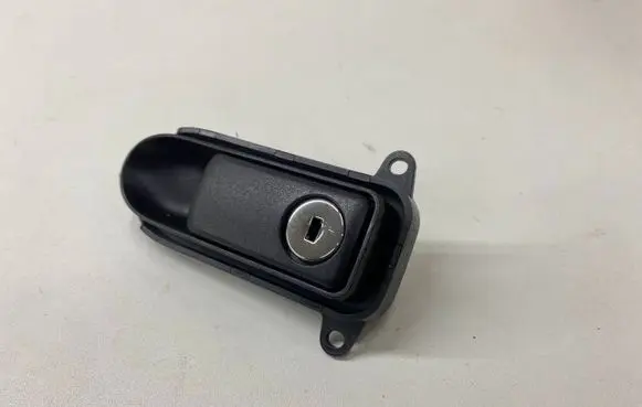 Mercedes-Benz C W205 Glove box handle A2056800070